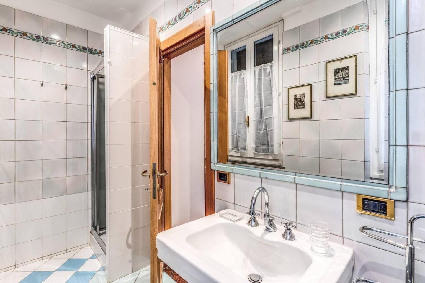 Cozy Flat In Trevi Fountain Apartment Rome Exterior photo