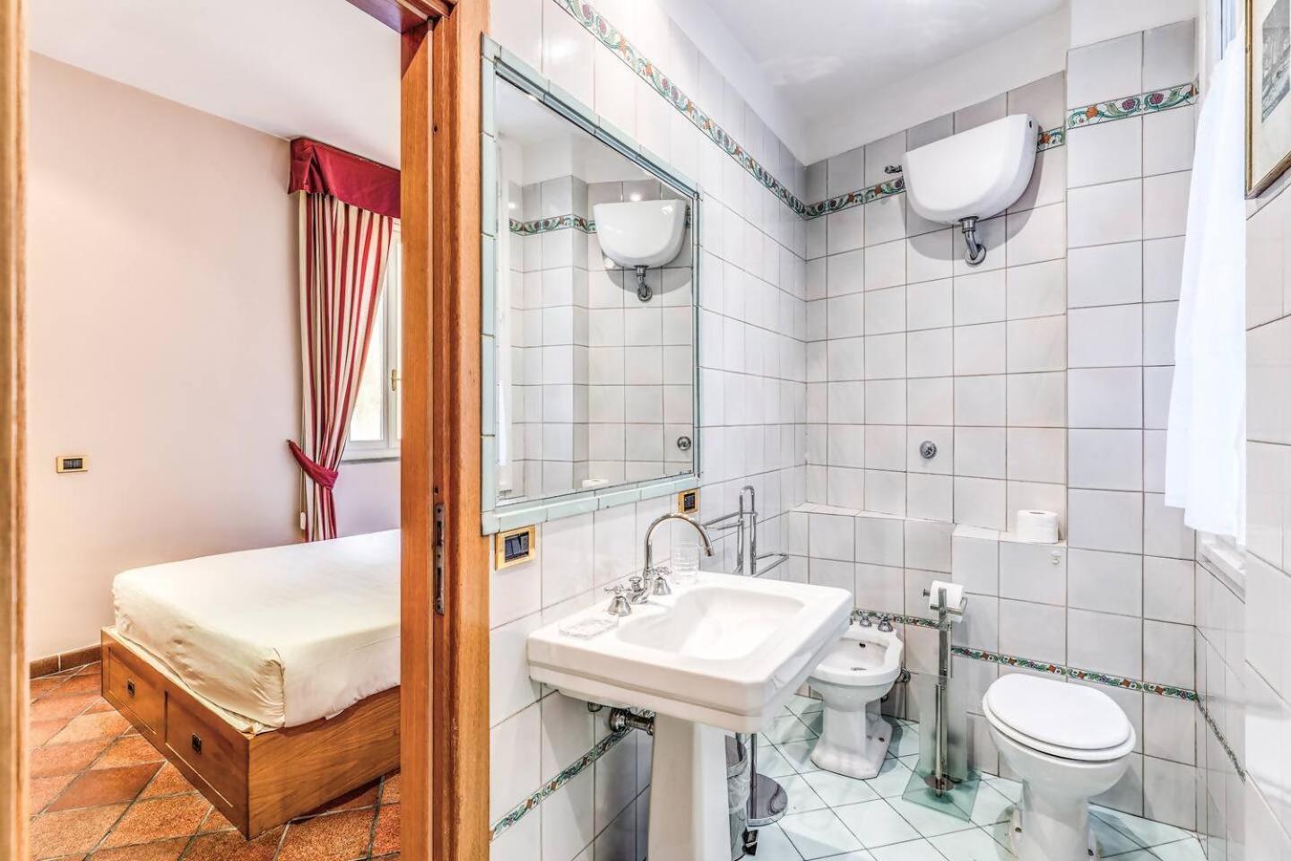 Cozy Flat In Trevi Fountain Apartment Rome Exterior photo